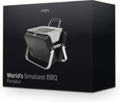 Mikamax Draagbare Mini BBQ - Barbecue - 's Werelds Kleinste Barbecue - Past In Je Broekzak - 18 × 6 × 15,5 Cm - 714 Gram - Mat Zwart -Grillmeesters Goedkope Winkel 1200x1023