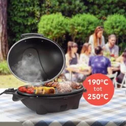 KitchenBrothers Elektrische BBQ - Met Grillplaat - Anti-aanbaklaag - Incl. Plank/Houders - Grilloppervlak 46,5x33,8cm - Tot 300°C - 2400W - Zwart -Grillmeesters Goedkope Winkel 1200x1200 117