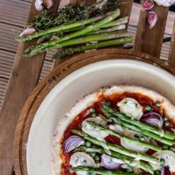 Boska Pizzaplank Friends L - BBQ Accessoires - Eikenhout - Handige Opvanggeul - Ø 34 Cm -Grillmeesters Goedkope Winkel 1200x1200 764