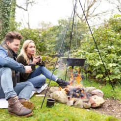 Esschert Design - Driepoot Met Ketting - Haardvuur Accessoires - Staal - Zwart 22 Esschert Design - Driepoot Met Ketting - Haardvuur Accessoires - Staal - Zwart -Grillmeesters Goedkope Winkel 1200x1200 83