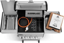 Burnhard Gas BBQ FRED JR. Deluxe - 2 Branders - Incl. Keramische Infraroodbrander & Afdekhoes - Deluxe -Grillmeesters Goedkope Winkel 1200x796