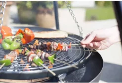 BBGRILL Driepoot Barbecue Zwart 172 Cm BBQ TRIPOD 12 BBGRILL Driepoot Barbecue Zwart 172 Cm BBQ TRIPOD -Grillmeesters Goedkope Winkel 1200x813