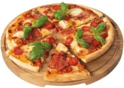 Boska Pizzaplank Friends L - BBQ Accessoires - Eikenhout - Handige Opvanggeul - Ø 34 Cm -Grillmeesters Goedkope Winkel 1200x857