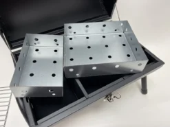 Compacte Draagbare Kolen BBQ Van Wolff BBQ - Handig Voor Op De Camping Op Het Strand Of In Een Park - Smoker Barbecue - Draagbare Lichtgewicht Bbq - Met Thermometer En Lucht Doorvoer. Laat Je Vlees Langzaam Garen. -Grillmeesters Goedkope Winkel 1200x899 14