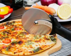 Bighorn Pizzaschep Voor BBQ En Oven-Inklapbare Handgreep -Pizzasnijder- Edelstaal -geschikt Als Broodschep En Ovenschep - SRPT01 -Grillmeesters Goedkope Winkel 1200x944 4