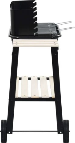 Verrijdbare Barbecue – Houtskool/Briketten - Verstelbare Grillplaat – Houten Tafel – Winscherm – Gewicht 5.9kg -Grillmeesters Goedkope Winkel 630x1200