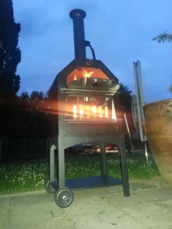 Merkloos MaxxGarden Pizza Oven - Smoker Barbecue Houtskool 45 X 65 X 158cm -Grillmeesters Goedkope Winkel 900x1200 6
